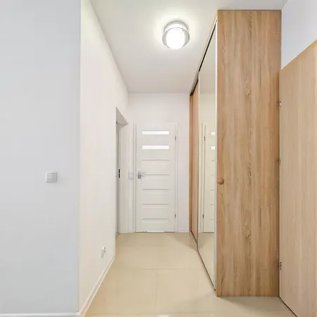 Tarnogaj Superior With Garden By Bookinghost ורוצלב